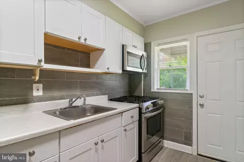 Kitchen - 2106 Cloville Ave, Baltimore, MD 21214 photo 1 of 1