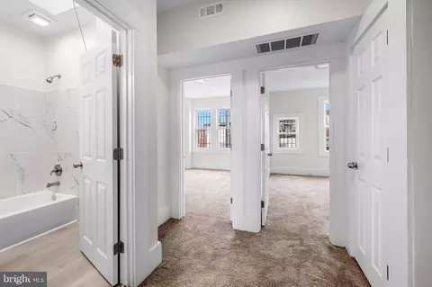 Entry Way - 3003 Kentucky Ave, Baltimore, MD 21213 photo 5 of 5
