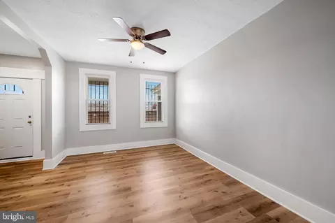 Living - 3003 Kentucky Ave, Baltimore, MD 21213 photo 2 of 5