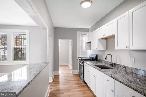 Entry Way - 3003 Kentucky Ave, Baltimore, MD 21213 photo 2 of 5