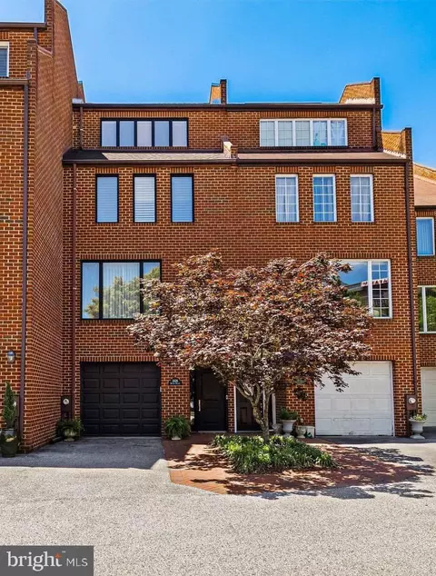 2435 Boston St, Baltimore, MD 21224
