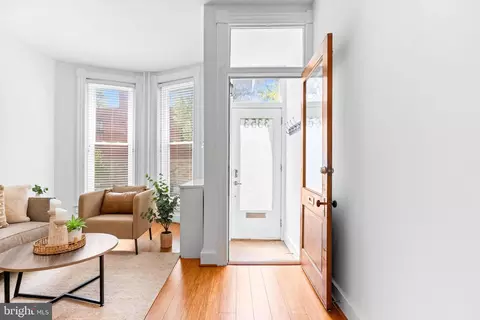 Entry Way - 3353 Beech Ave, Baltimore, MD 21211 photo 1 of 5
