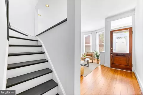 Entry Way - 3353 Beech Ave, Baltimore, MD 21211 photo 4 of 5