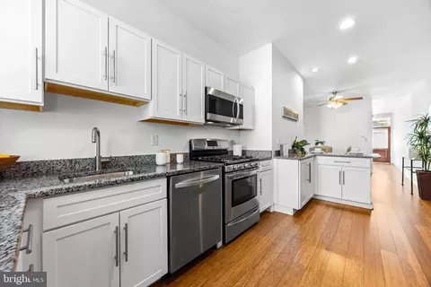 Kitchen - 3353 Beech Ave, Baltimore, MD 21211 photo 4 of 5