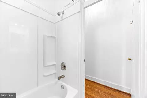 Bath - 3353 Beech Ave, Baltimore, MD 21211 photo 1 of 1