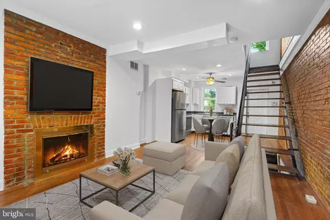 1011 Hollins St, Baltimore, MD 21223