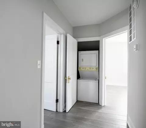 Entry Way - 3312 Southern Ave, Baltimore, MD 21214 photo 6 of 7