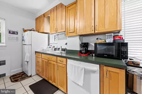 Kitchen - 2707 Kildaire Dr, Baltimore, MD 21234 photo 1 of 2