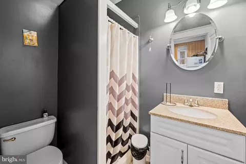 Bath - 2707 Kildaire Dr, Baltimore, MD 21234 photo 1 of 2