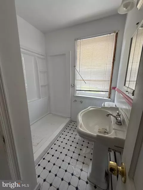 Bath - 1720 Wadsworth Way, Baltimore, MD 21239 photo 1 of 1