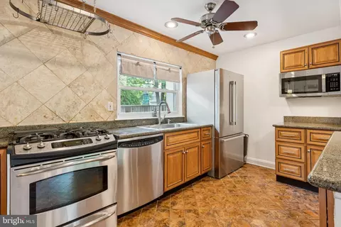 5721 Greenspring Ave, Baltimore, MD 21209 photo 13