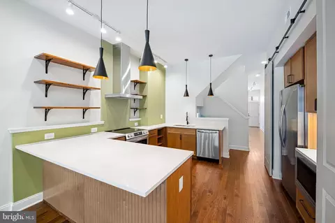 439 E 22nd St, Baltimore, MD 21218 photo 10