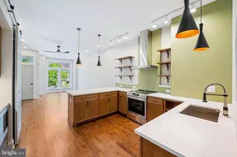 439 E 22nd St, Baltimore, MD 21218 photo 14