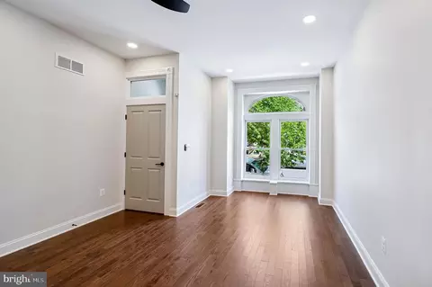 439 E 22nd St, Baltimore, MD 21218 photo 7