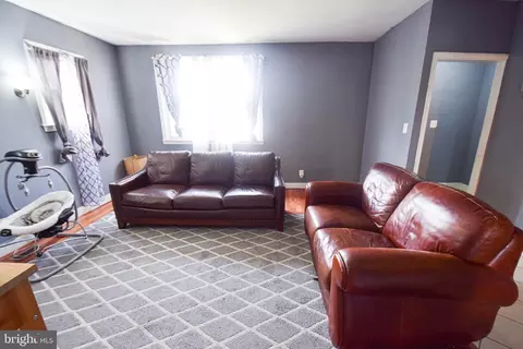 3820 Dolfield Ave, Baltimore, MD 21215 photo 5