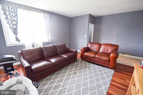 3820 Dolfield Ave, Baltimore, MD 21215 photo 6