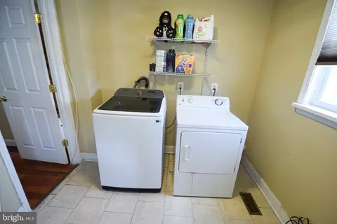 3820 Dolfield Ave, Baltimore, MD 21215 photo 13