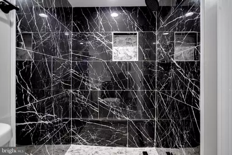 Bath - 5002 Chalgrove Ave, Baltimore, MD 21215 photo 6 of 6