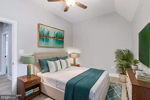 Bedroom - 5002 Chalgrove Ave, Baltimore, MD 21215 photo 1 of 5