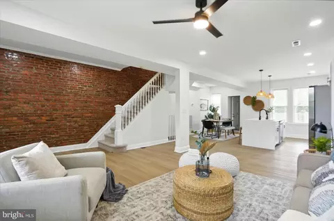 Entry Way - 706 E 33rd St, Baltimore, MD 21218 photo 3 of 7