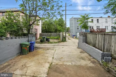 Exterior - 706 E 33rd St, Baltimore, MD 21218 photo 2 of 3