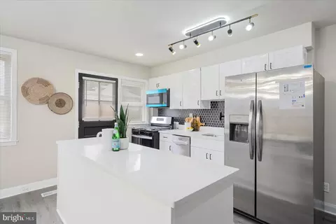 1020 Wicklow Rd, Baltimore, MD 21229 photo 17