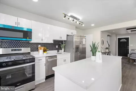 1020 Wicklow Rd, Baltimore, MD 21229 photo 12