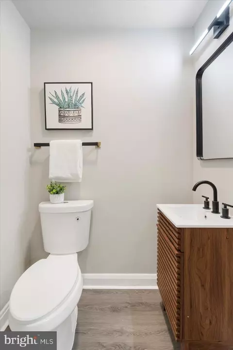 1020 Wicklow Rd, Baltimore, MD 21229 photo 18