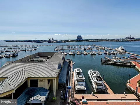 View/Area - 2702 Lighthouse Pt E #638, Baltimore, MD 21224 photo 14 of 19
