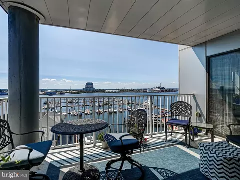 Exterior - 2702 Lighthouse Pt E #638, Baltimore, MD 21224 photo 6 of 11
