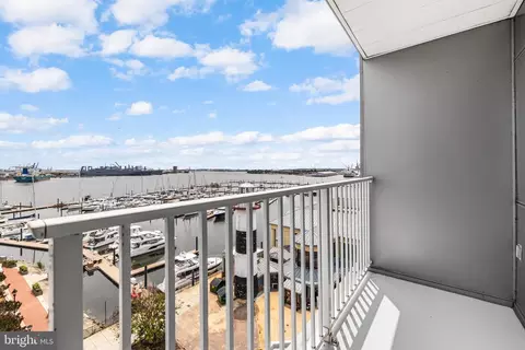 View/Area - 2702 Lighthouse Pt E #638, Baltimore, MD 21224 photo 2 of 19