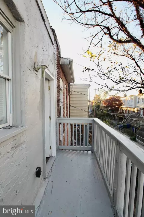Exterior - 434 E 28th St, Baltimore, MD 21218 photo 5 of 6