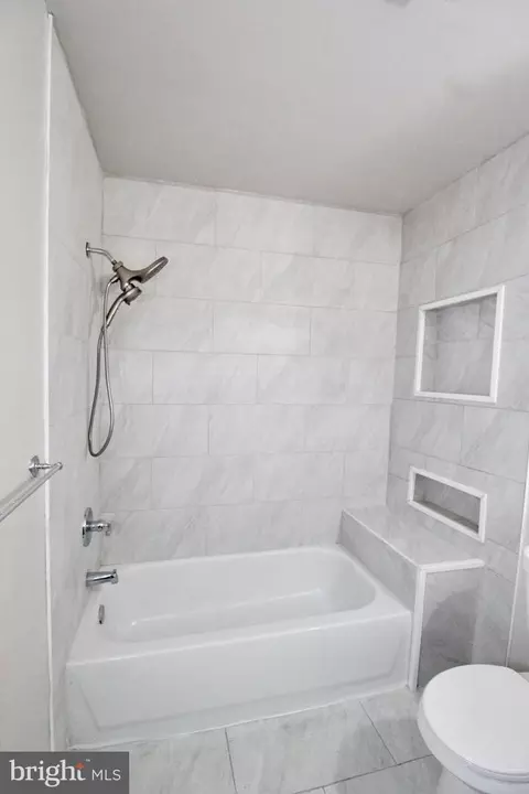 Bath - 434 E 28th St, Baltimore, MD 21218 photo 4 of 5