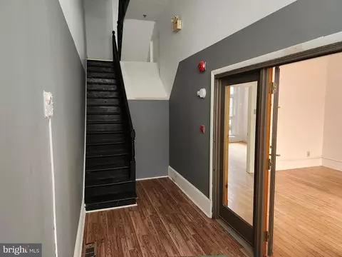 Entry Way - 1304 Mcculloh St, Baltimore, MD 21217 photo 1 of 9