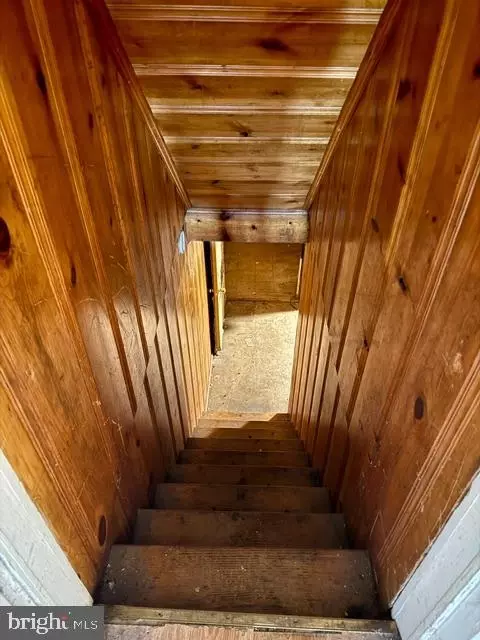 Entry Way - 5016 Belair Rd, Baltimore, MD 21206 photo 8 of 8