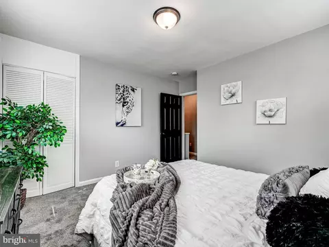 Bedroom - 3812 Midheights Rd, Baltimore, MD 21215 photo 2 of 2