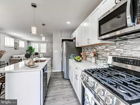 Kitchen - 3812 Midheights Rd, Baltimore, MD 21215 photo 5 of 5
