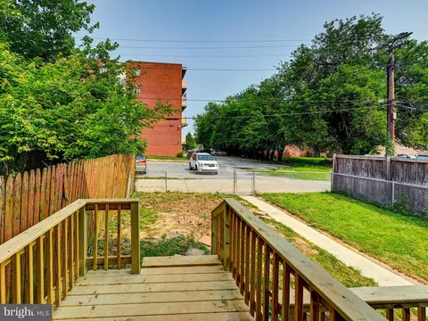 Exterior - 3812 Midheights Rd, Baltimore, MD 21215 photo 3 of 6