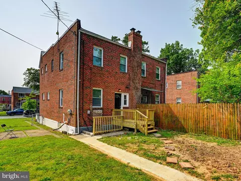 Exterior - 3812 Midheights Rd, Baltimore, MD 21215 photo 4 of 6