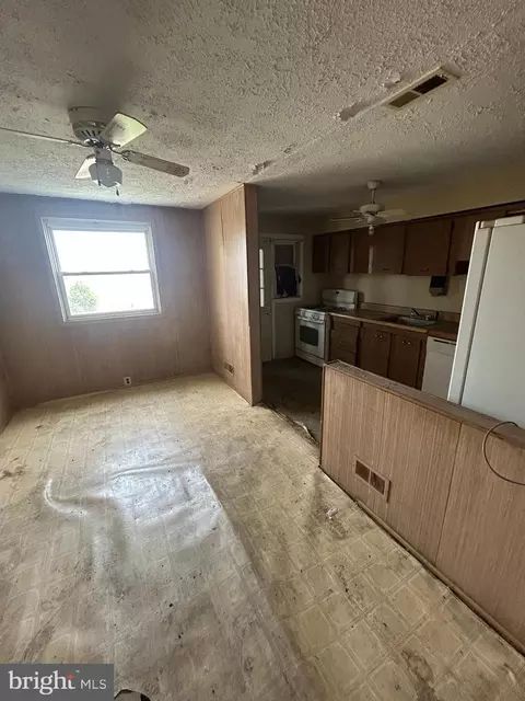 1509 Charlotte Ave, Baltimore, MD 21224 photo 3