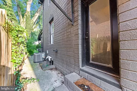 3437 Ash St, Baltimore, MD 21211 photo 37