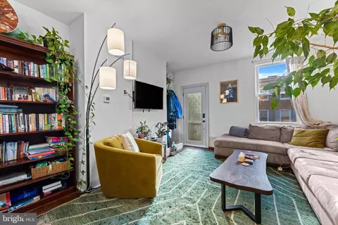 3437 Ash St, Baltimore, MD 21211 photo 7