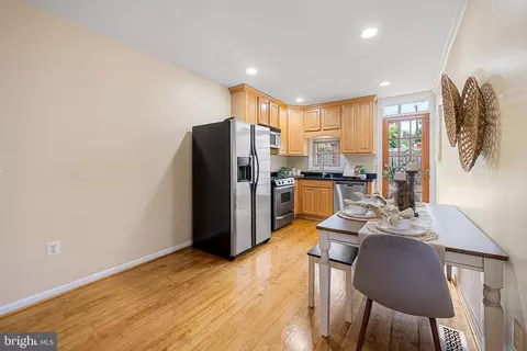 234 E Barney St E, Baltimore, MD 21230 photo 5