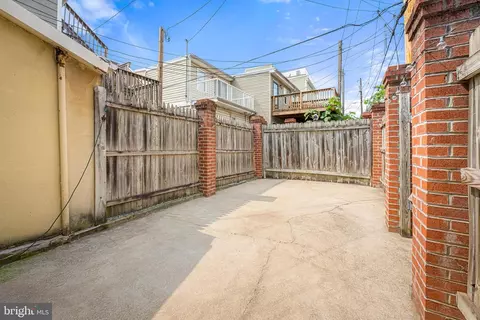 234 E Barney St E, Baltimore, MD 21230 photo 19