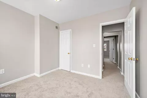 Entry Way - 2618 Miles Ave, Baltimore, MD 21211 photo 4 of 6