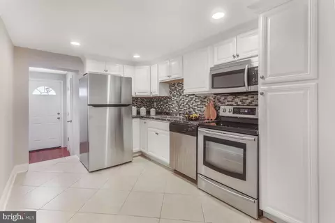 2829 Hampden Ave, Baltimore, MD 21211 photo 6