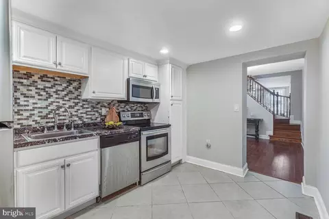 2829 Hampden Ave, Baltimore, MD 21211 photo 8