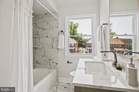 Bath - 1324 Kitmore Rd, Baltimore, MD 21239 photo 3 of 8