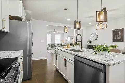 Kitchen - 1324 Kitmore Rd, Baltimore, MD 21239 photo 2 of 3