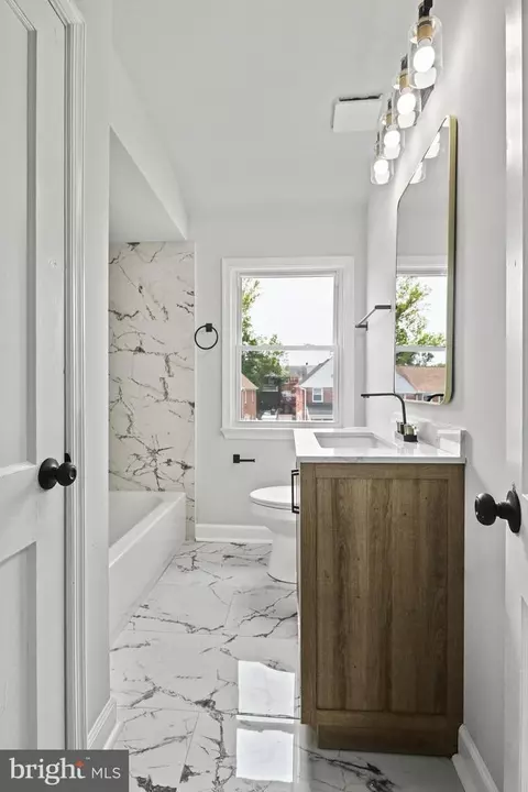 Bath - 1324 Kitmore Rd, Baltimore, MD 21239 photo 5 of 8